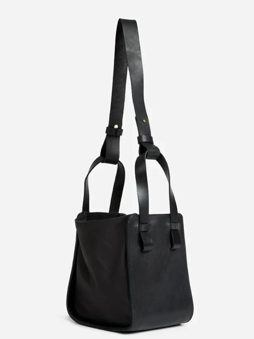 Parker Clay Abel Full-Grain Leather Compact Bucket Bag – Handcrafted in Ethiopia